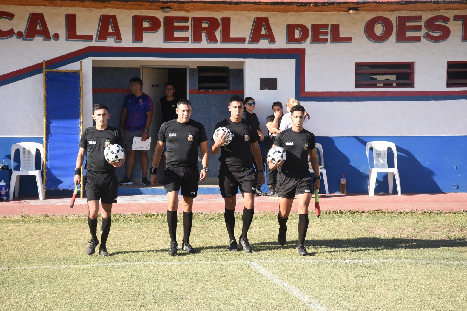 Partido revancha entre La Perla del Oeste y Polideportivo Llambi Campbell. Foto: Eduardo Edmundo Seval