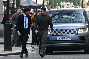 Volodimir Zelenski llegó al Reino Unido para su primera visita al país desde la invasión rusa de Ucrania. Crédito: Télam.