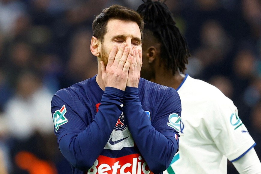 FILE PHOTO: Soccer Football - Coupe de France - Round of 16 - Olympique de Marseille v Paris St Germain - Orange Velodrome, Marseille, France - February 8, 2023 
Paris St Germain's Lionel Messi reacts after missing a chance to score REUTERS/Eric Gaillard/File Photo