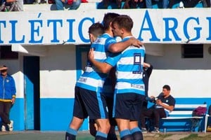 La Liga autorizó a jugar por un año en la Esperancina al club Argentino de San Carlos. El Consejo Federal tiene la última palabra.