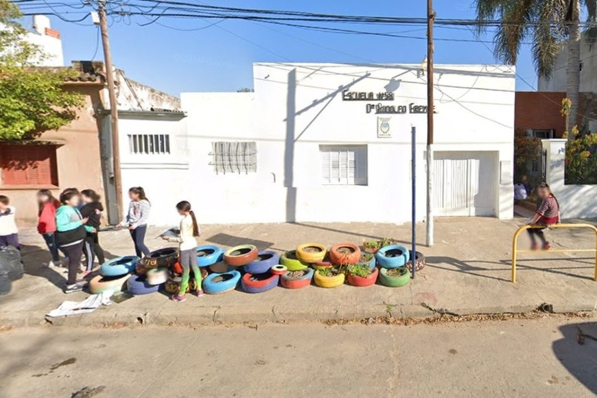 Los damnificados fueron el colegio N° 821 Raimundo Peña (Blas Parera 5900) y la escuela N° 581 Dr. Rodolfo Freyre (Quintana 3500). Crédito: Google Street View