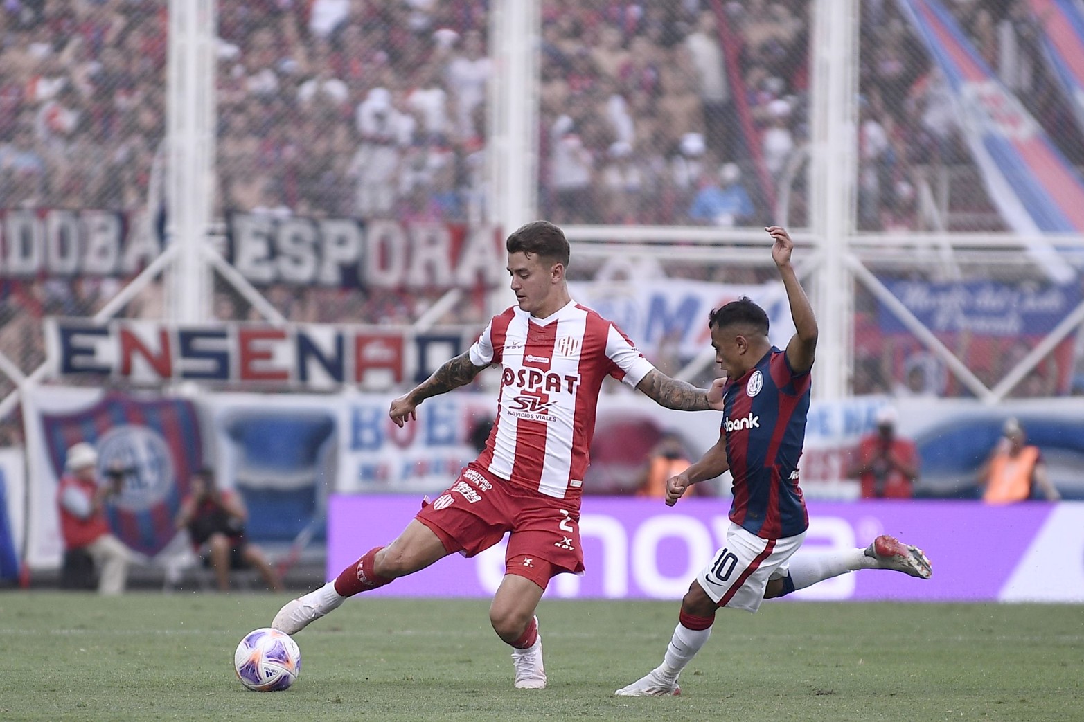 Unión enfrenta a San Lorenzo en busca del primer triunfo