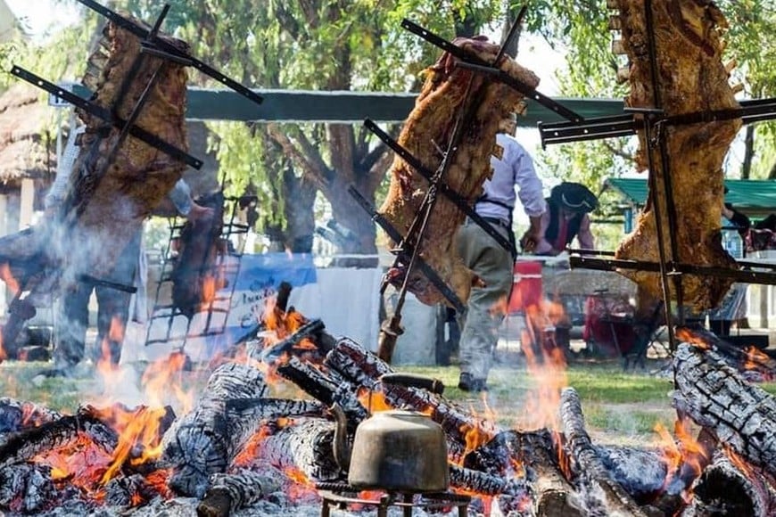 El evento, que reúne a los asados más importantes de la provincia, se llevará a cabo a total beneficio del Centro de Día Enredes de esta localidad.