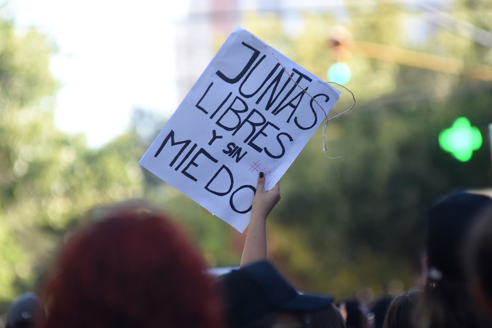  8M: con epicentro en la Plaza 25 de Mayo, las mujeres y disidencias volvieron a las calles de la ciudad para luchar por sus derechos.