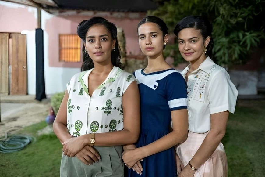 “El grito de las Mariposas”: Sandy Hernández (Minerva), Camila Issa (María Teresa) y Alina Robert (Patria).