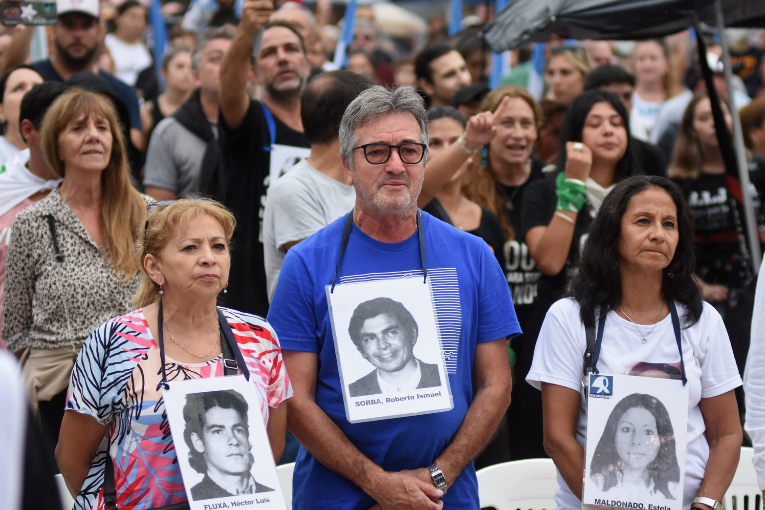 Cientos de personas marcharon en Santa Fe por la Memoria, Verdad y Justicia a 47 años del último golpe militar.