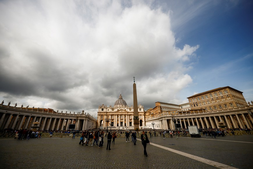 A general view of St. Peter’s square, after Pope Francis was hospitalised for a respiratory infection, at the Vatican March 30, 2023. REUTERS/Yara Nardi