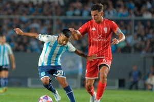 La Academia ganó de local y se acerca a River.