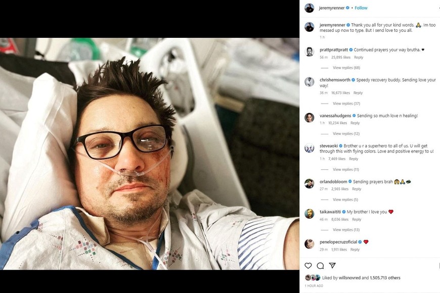 A screen grab shows a selfie of actor Jeremy Renner on a hospital bed, posted on Instagram with a caption reading, "Thank you all for your kind words. IÕm too messed up now to type. But I send love to you all" in this picture obtained from social media January 3, 2023. Jeremy Renner via Instagram/via REUTERS  THIS IMAGE HAS BEEN SUPPLIED BY A THIRD PARTY. MANDATORY CREDIT. NO RESALES. NO ARCHIVES.     TPX IMAGES OF THE DAY