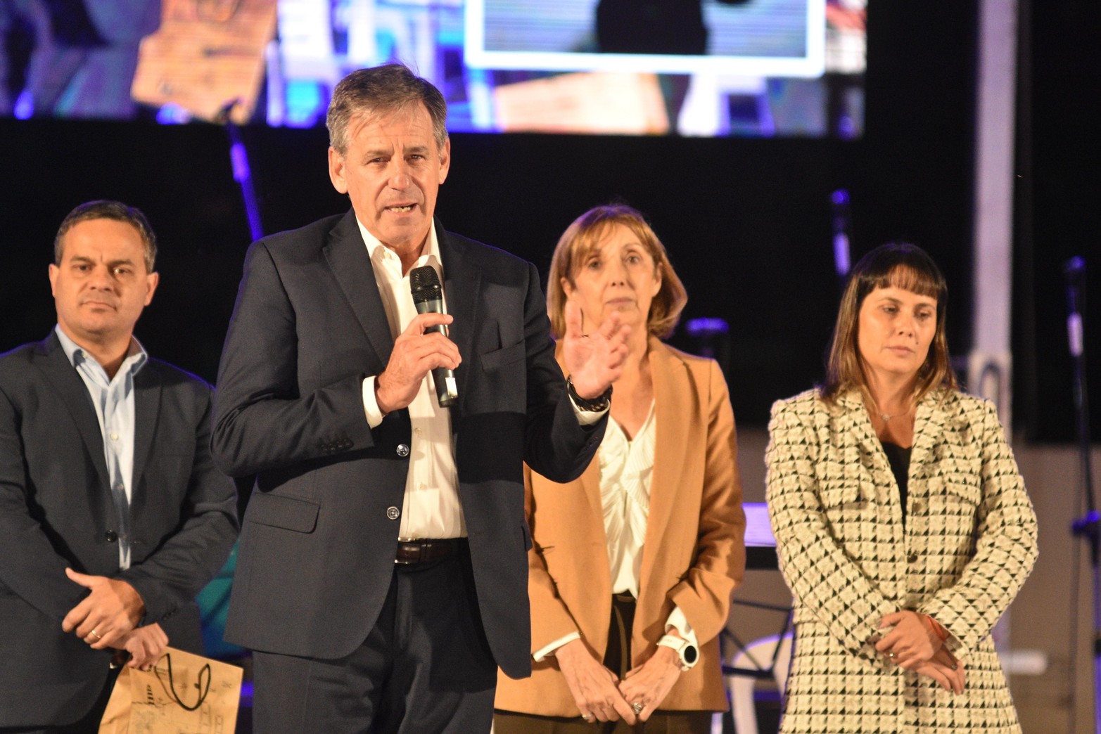 El intendente Emilio Jatón estuvo presente en el acto por los 150 años del Concejo Municipal. 