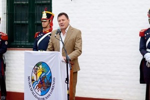 “Los primeros pobladores venían a San Lorenzo porque a fines del siglo dieciocho había en el convento una escuelita, que hoy es el colegio San Carlos, y una botica con un cura que conocía los rudimentos de la ciencia médica”, fundamentó.