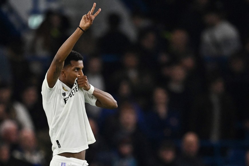 Soccer Football - Champions League - Quarter Final - Second Leg - Chelsea v Real Madrid - Stamford Bridge, London, Britain - April 18, 2023
Real Madrid's Rodrygo celebrates scoring their second goal REUTERS/Dylan Martinez