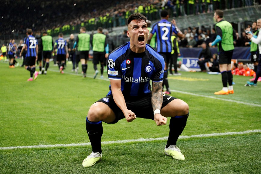 Soccer Football - Champions League - Quarter Final - Second Leg - Inter Milan v Benfica - San Siro, Milan, Italy - April 19, 2023
Inter Milan's Lautaro Martinez celebrates scoring their second goal REUTERS/Alessandro Garofalo     TPX IMAGES OF THE DAY