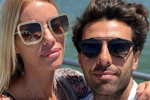 Nicole Neumann y Manu Urcera se comprometieron en enero.