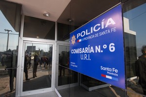 La nueva sede policial se ubica en el ingreso oeste de la ciudad, a la vera de la autopista Santa Fe – Rosario. Crédito: Mauricio Garín.