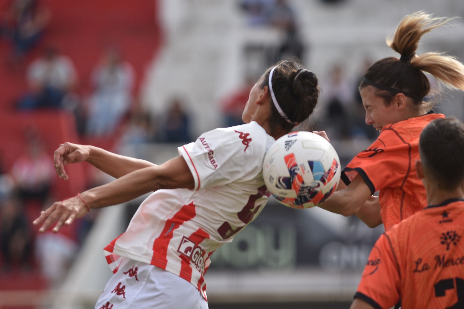 Unión le ganó 1 a 0 a Estrella de Mar por la fecha de la Primera C del fútbol femenino. Agostina Alegre de penal marcó el único tanto.