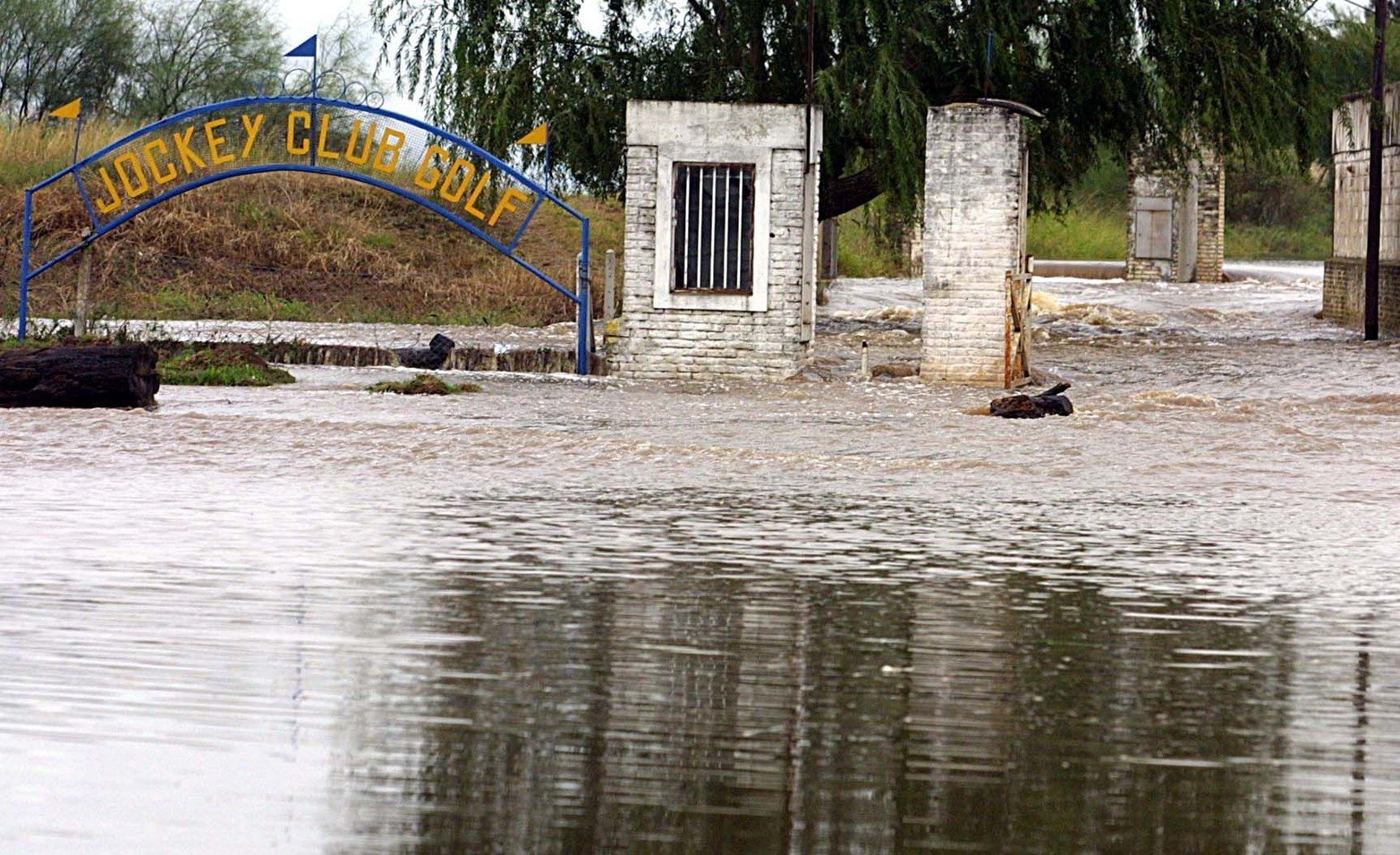 29 de abril. Un martes trágico. El ingreso del agua era incontrolable en la zona norte oeste de la ciudad. 