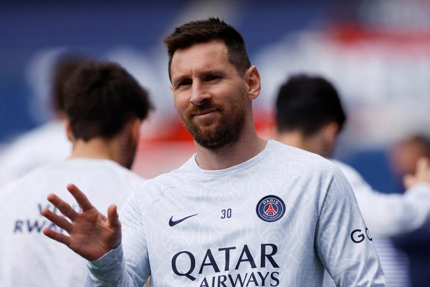 Soccer Football - Ligue 1 - Paris St Germain v Lorient - Parc des Princes, Paris, France - April 30, 2023
Paris St Germain's Lionel Messi during the warm up before the match REUTERS/Christian Hartmann