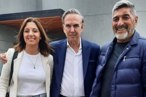 Florito, Pichetto y Quiroga, durante la recorrida por el sur provincial.