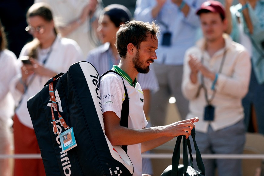 Tennis - French Open - Roland Garros, Paris, France - May 30, 2023
Russia's Daniil Medvedev looks dejected as he leaves the court after losing his first round match against Brazil's Thiago Seyboth Wild REUTERS/Benoit Tessier