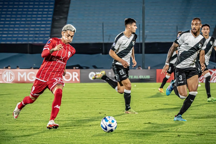 Independiente vs. Huracán por la Copa de la Liga: resumen, polémicas, cómo  salió el partido y más - Olé