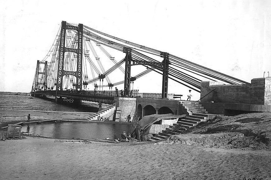 Puente Colgante construcción