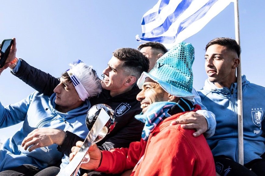 Luis Su rez se sum a los festejos de Uruguay por el campeonato