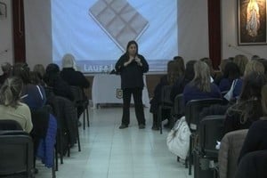 Lewin hizo hincapié en la importancia de que los docentes generen una conexión emocional con sus alumnos para fomentar el aprendizaje.