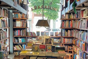 Las librerías son el final del recorrido de la cadena de valor del libro, pero también son la forma más democrática de potenciar económicamente su ecosistema. Foto: Feria de Editores