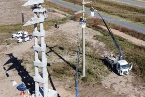 “La EPE estuvo a la altura de la magnitud de este trascendental proyecto, colaborando en tiempo y forma para su desarrollo”, aseguró Caussi.