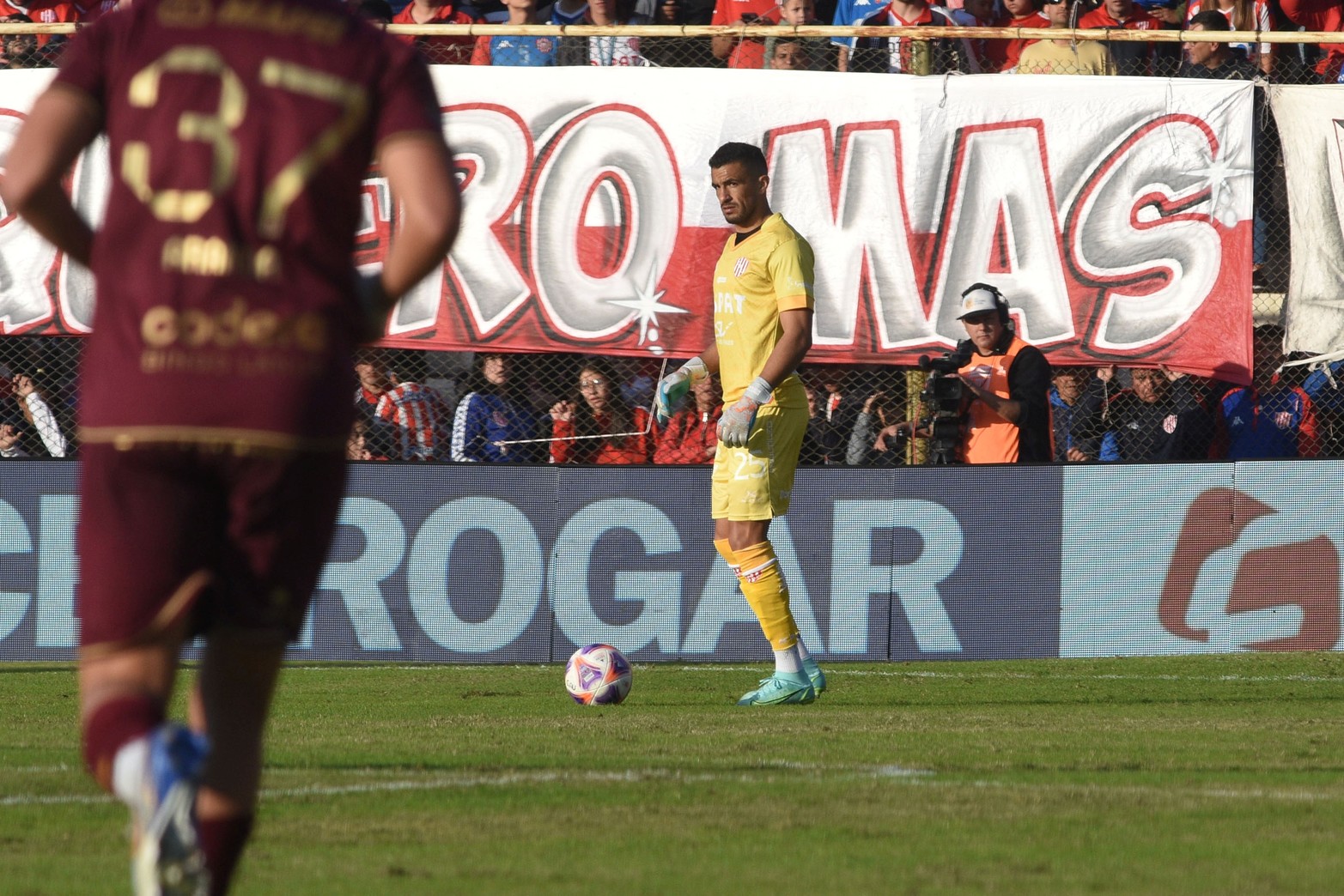 Sebastián Moyano reemplazo a Mele que está de gira con la Selección Uruguaya. Unión empató 1 a 1 con Lanús