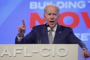 FILE PHOTO: U.S. President Joe Biden delivers remarks at the 29th AFL-CIO Quadrennial Constitutional Convention at the Pennsylvania Convention Center in Philadelphia, U.S., June 14, 2022. REUTERS/Evelyn Hockstein/File Photo