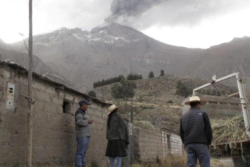 El volcán Ubinas está ubicado en el departamento de Moquegua.