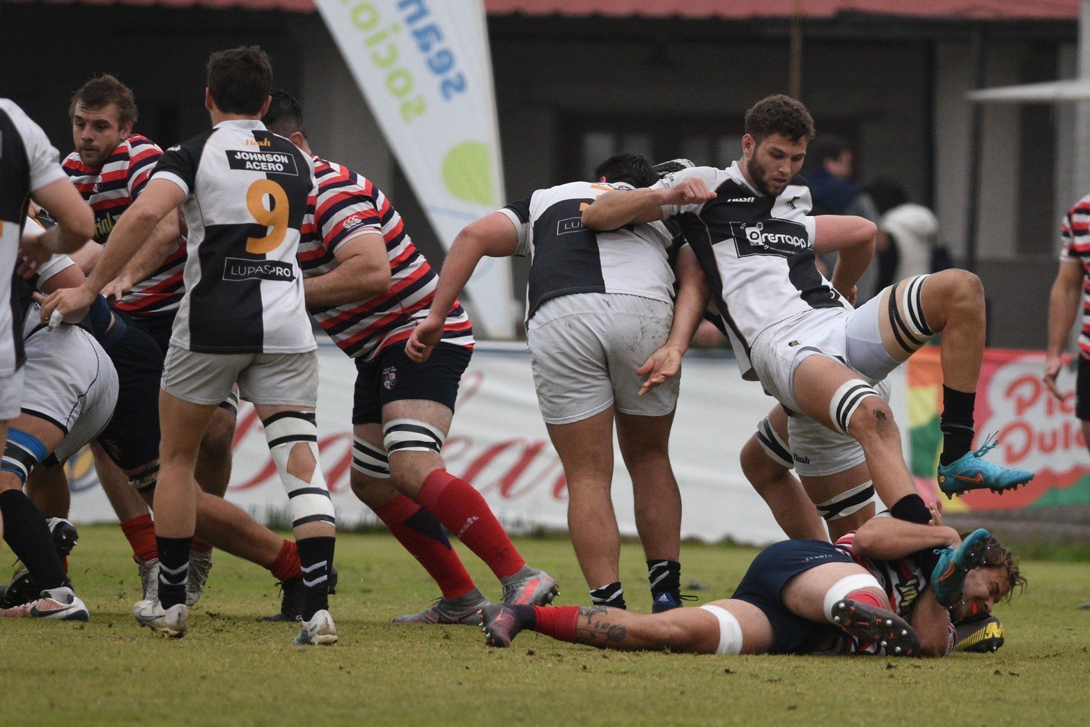 Santa Fe Rugby ganó 32 a 30 a Estudiantes de Paraná.