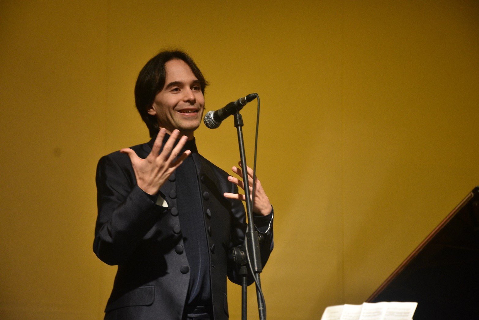 El pianista Horacio Lavandera, en la Sala Mayor del Teatro Municipal “1 de Mayo”, en el marco de los 450 años de Santa Fe.
Foto: Manuel Fabatía