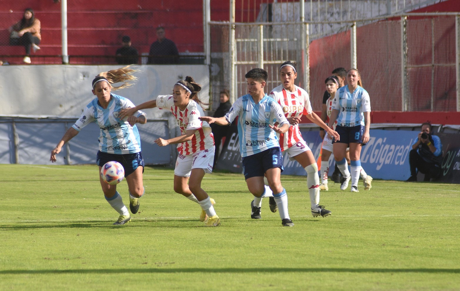 Fútbol femenino: Unión quedó eliminado del Torneo Nacional C . Atlético Rafaela le ganó por 4 a 3 por penales.. En el global habían salido empatadas en dos.