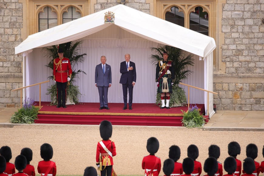King Charles and President of the United States, Joe Biden take part in a welcome ceremony at Windsor Castle on July 10, 2023, in Windsor, England. Sgt Donald C Todd/Handout via REUTERS    THIS IMAGE HAS BEEN SUPPLIED BY A THIRD PARTY.