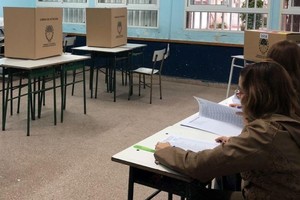 En caso de ausencia como autoridad de mesa, es necesario presentar un justificativo ante la Justicia Electoral. Crédito: Archivo El Litoral.