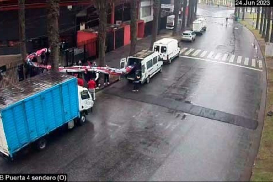 Bandera Los Monos Newells