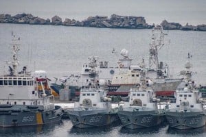 Los barcos militares y de la guardia costera ucranianos, en el puerto de la ciudad de Odesa (Ucrania), al comienzo de la guerra.