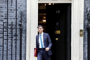 British Prime Minister Rishi Sunak walks outside 10 Downing Street in London, Britain, July 19, 2023. REUTERS/Anna Gordon/