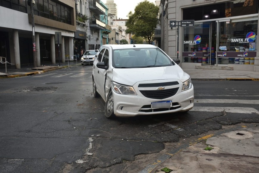 Así quedó uno de los autos involucrados. Crédito: Flavio Raina