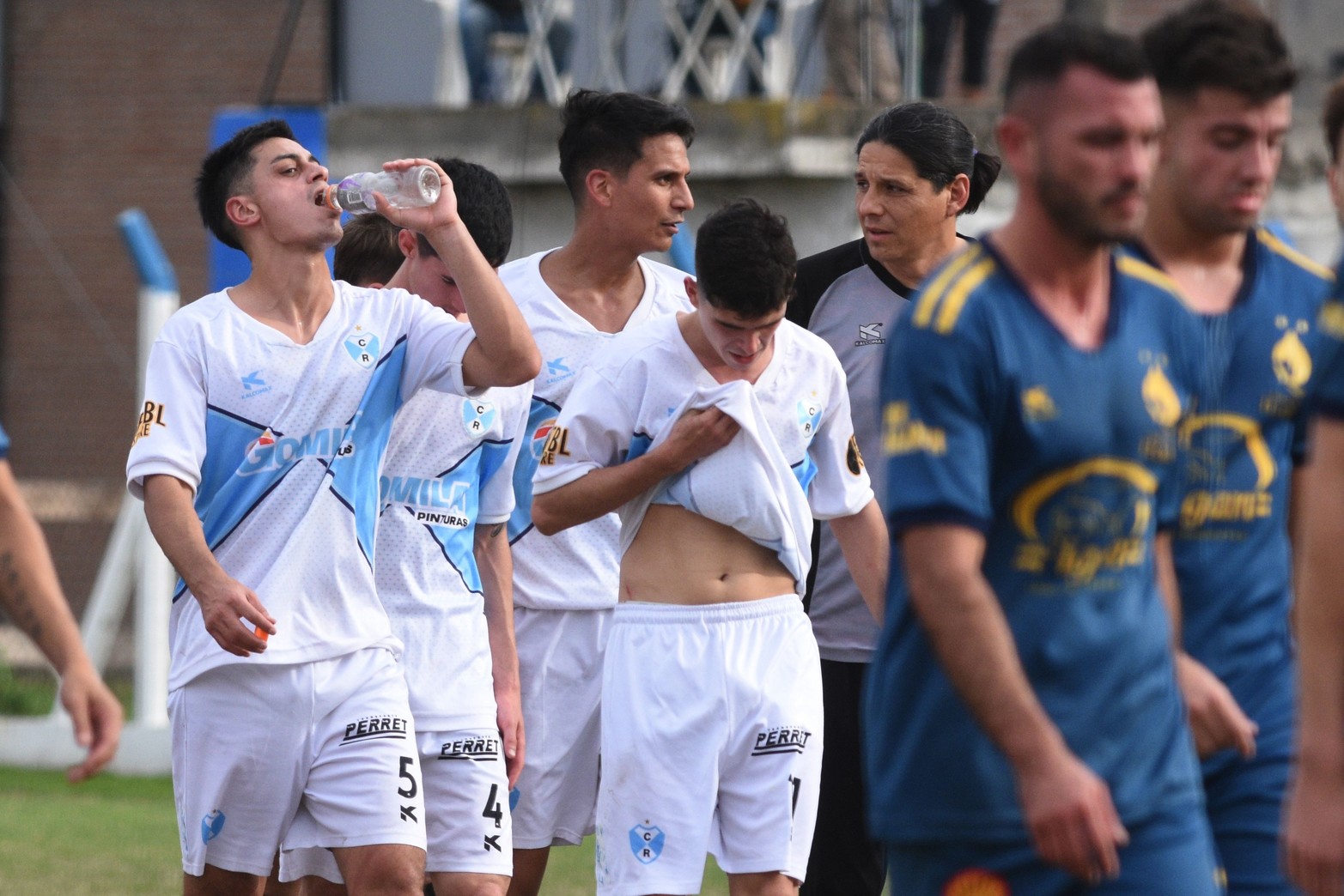 Por la liga santafesina de fútbol,  Ciclón Racing recibió a El Quillá. Ganó la visita 2 a 0.