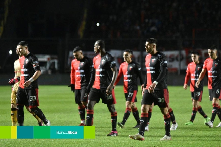 Galería Bica: Colón vs. Tigre