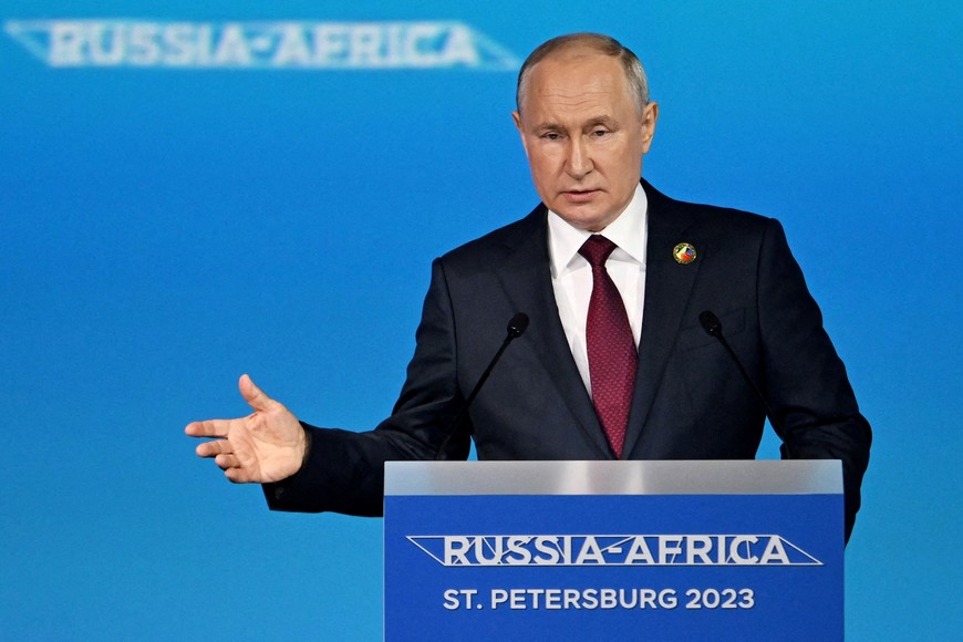 FILE PHOTO: Russian President Vladimir Putin speaks at a session of the Russia-Africa summit in Saint Petersburg, Russia, July 27, 2023. Sputnik/Pavel Bednyakov/Pool via REUTERS ATTENTION EDITORS - THIS IMAGE WAS PROVIDED BY A THIRD PARTY./File Photo