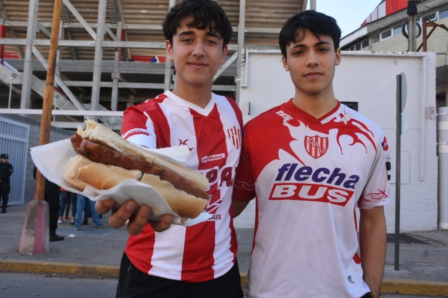 Unión recibe en Santa Fe a Defensa y Justicia por la fecha 27, la última de esta edición de la Liga Profesional.