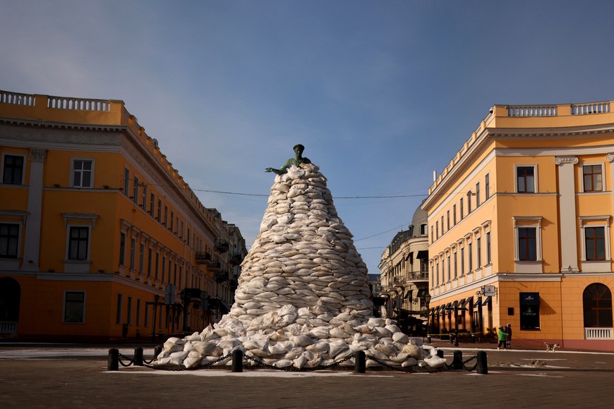 A monument of the city founder Duke de Richelieu is seen covered with sand bags for protection, as Russia's invasion of Ukraine continues, in downtown Odessa, Ukraine, March 12, 2022. REUTERS/Nacho Doce