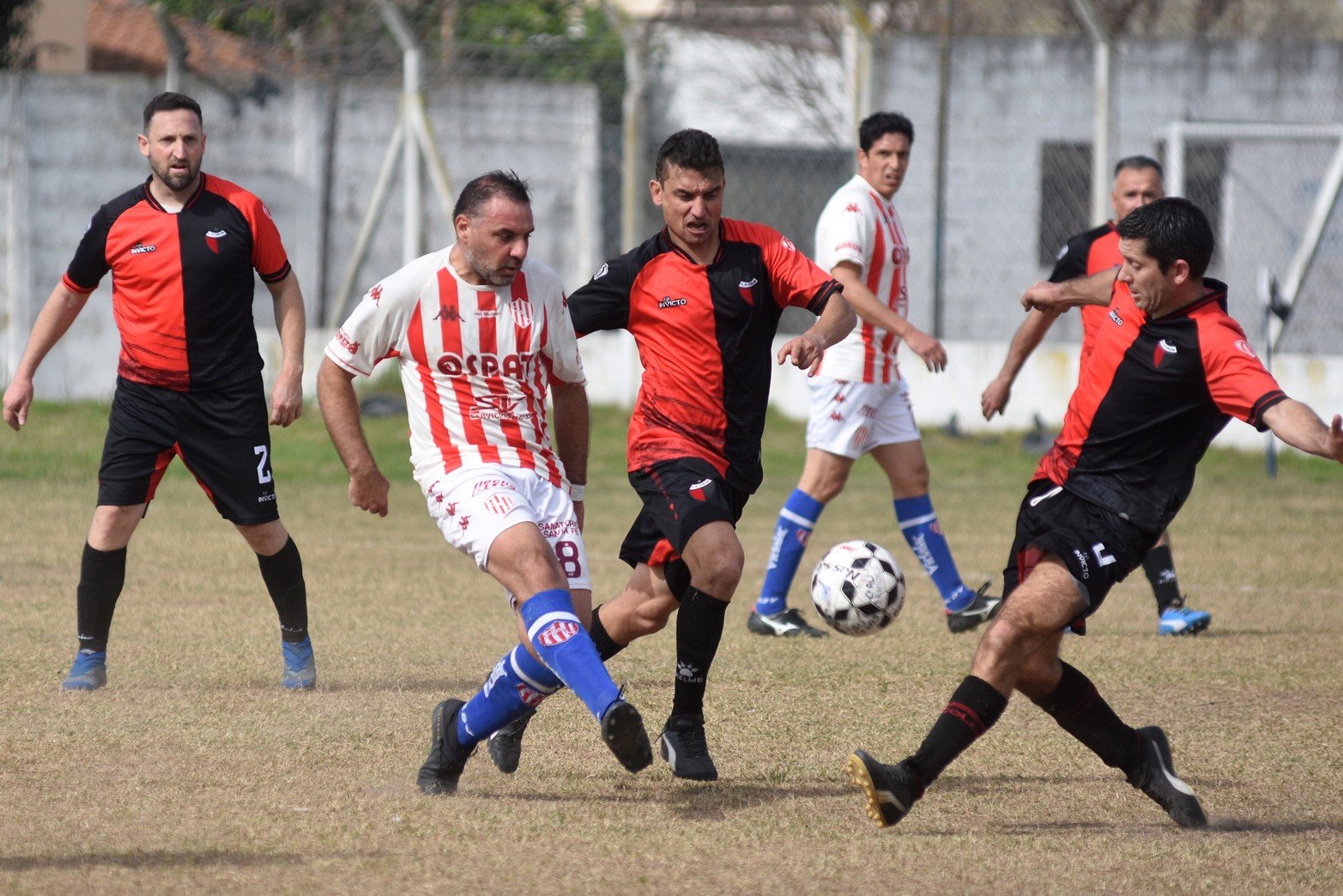 Colón se consagró campeón del torneo Apertura de la Liga Senior al vencer a Unión por 1 a 0.