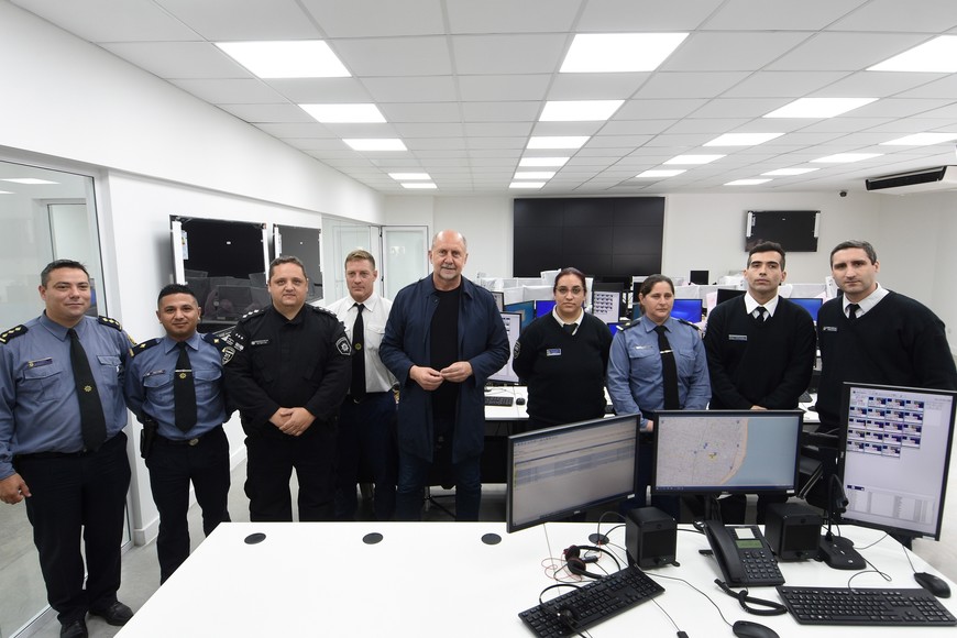 La autoridades provinciales, durante la presentación del nuevo 911.