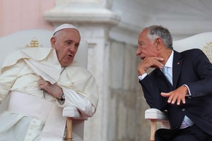Pope Francis talks with Portugal's President Marcelo Rebelo de Sousa (R) as he arrives at Belem Palace in Lisbon, Portugal, 02 August 2023. The Pontiff will be in Portugal on the occasion of World Youth Day (WYD), one of the main events of the Church that gathers the Pope with youngsters from around the world, that takes place until 06 August. Tiago Petinga/Pool via REUTERS